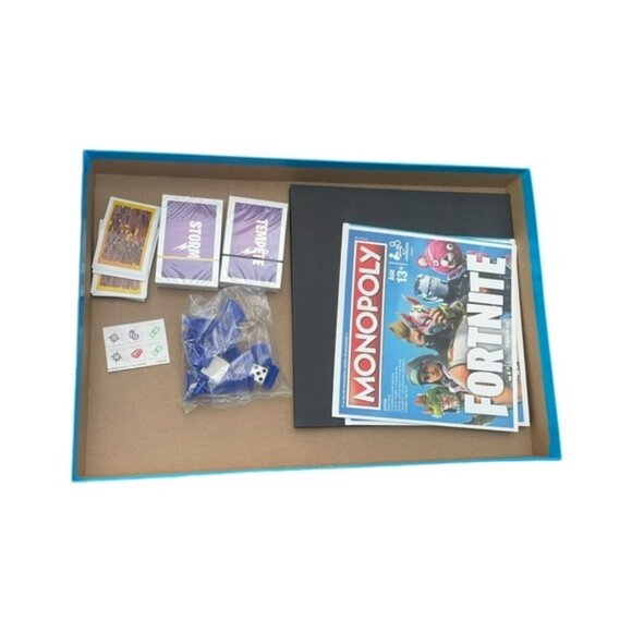 Monopoly Fortnite NEW Board Game Gift Present Christmas Birthday Kids Gaming Box - Picture 5 of 12